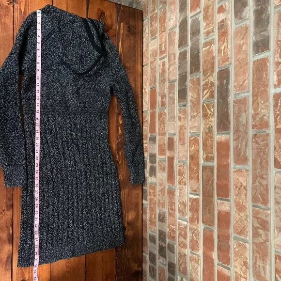 Athleta Black Marl Borealis 100% Merino Wool Women's Small Sweater Dress EUC - Picture 7 of 9